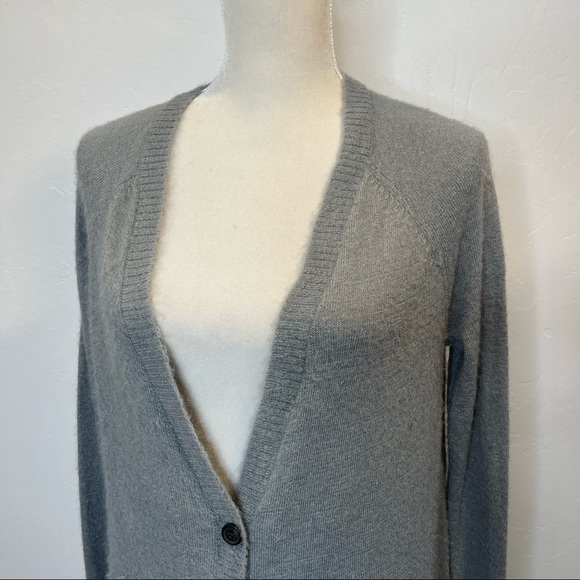 American Eagle Gray long Oversized Fuzzy Soft Cardigan with Pockets Size S - Picture 3 of 8